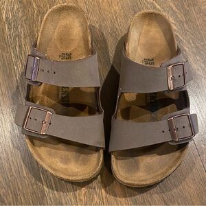 Birkenstock Arizona size 35 (US 4-4.5)
